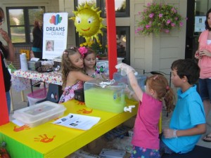Pictures from 2013 Lemonade and Bake Sale!